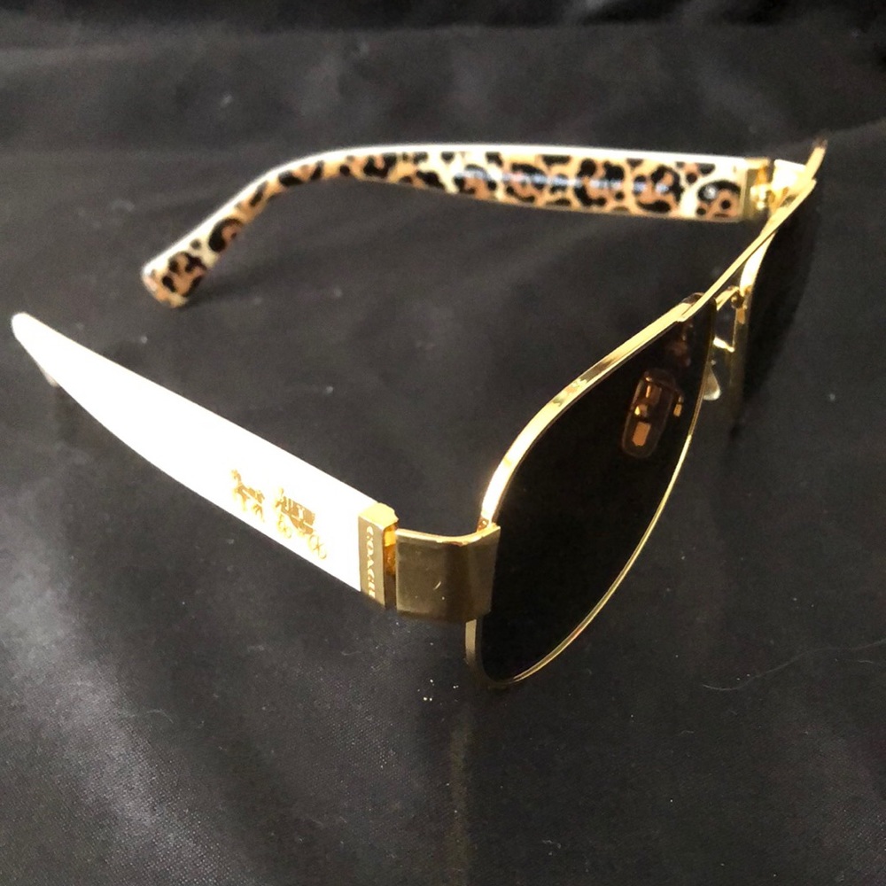 COACH AVIATOR SUNGLASSES - WOMEN